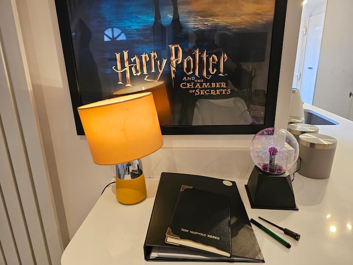 Harry Potter themed workspace setup